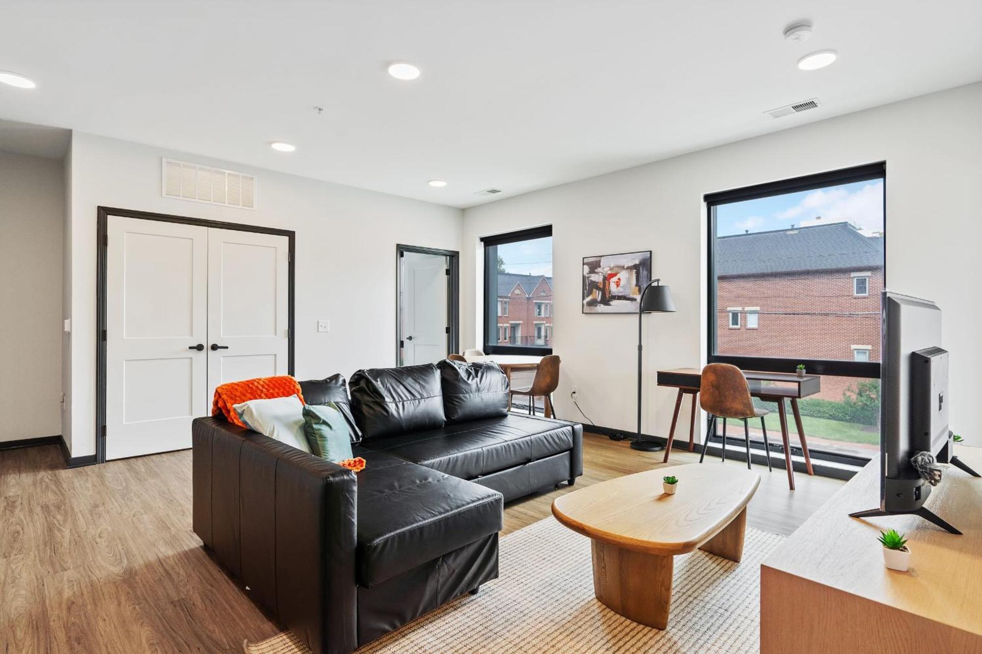 Cozysuites On Mass With Garage Parking #9 Apartment Indianapolis