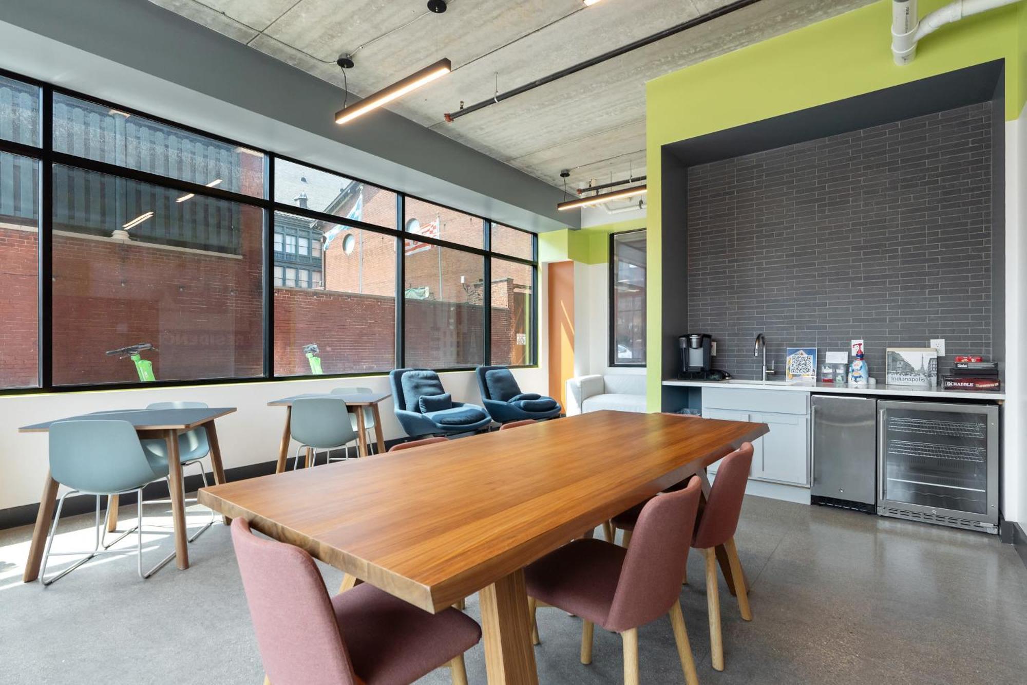 Cozysuites On Mass With Garage Parking #9 Indianapolis